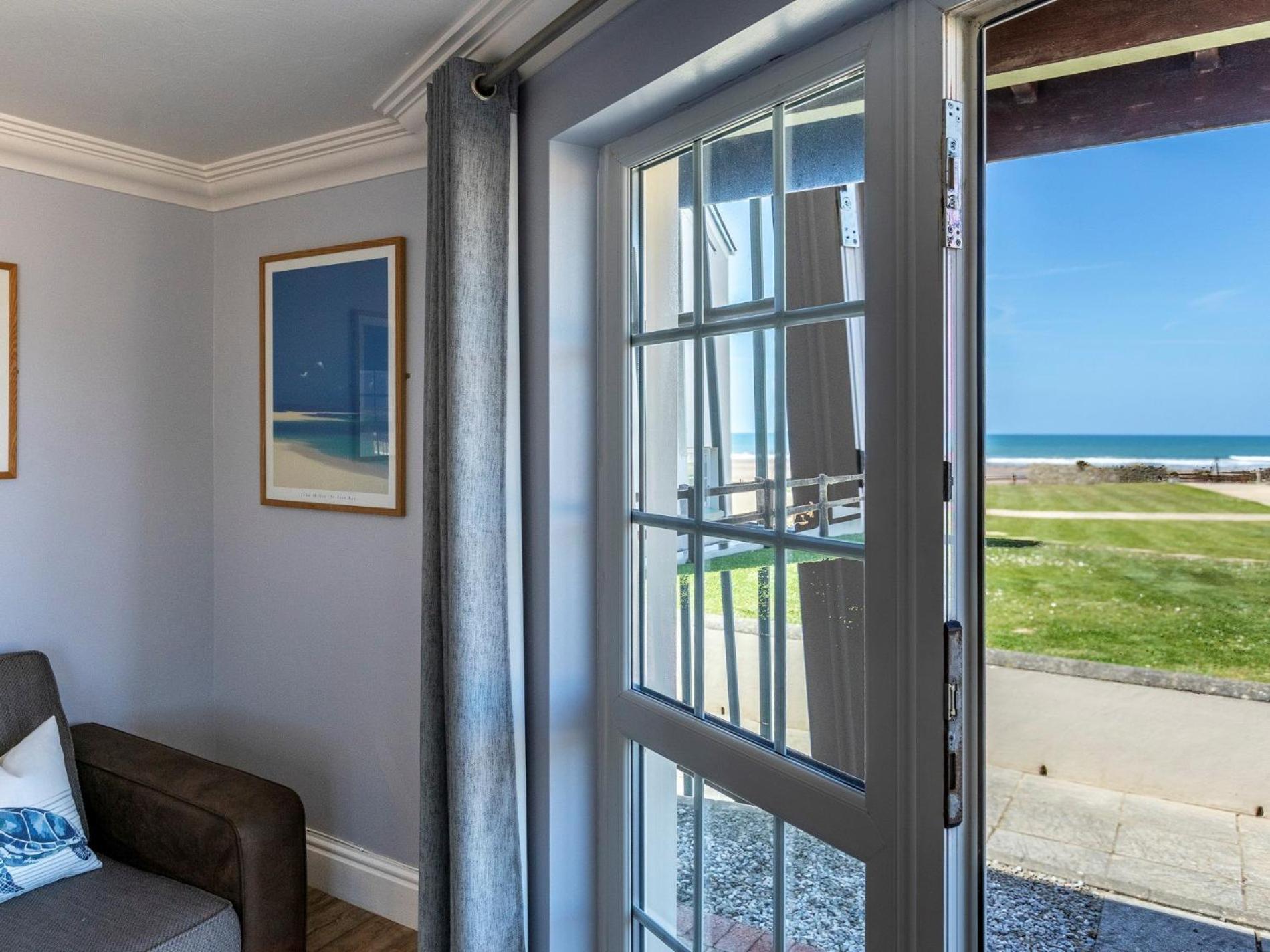 2 Bed In Croyde 87755 Villa Exterior photo